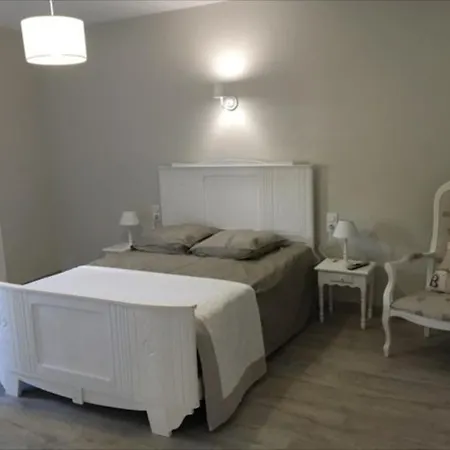 Izalin Avec A 20 Min Du Puy Du Fou *